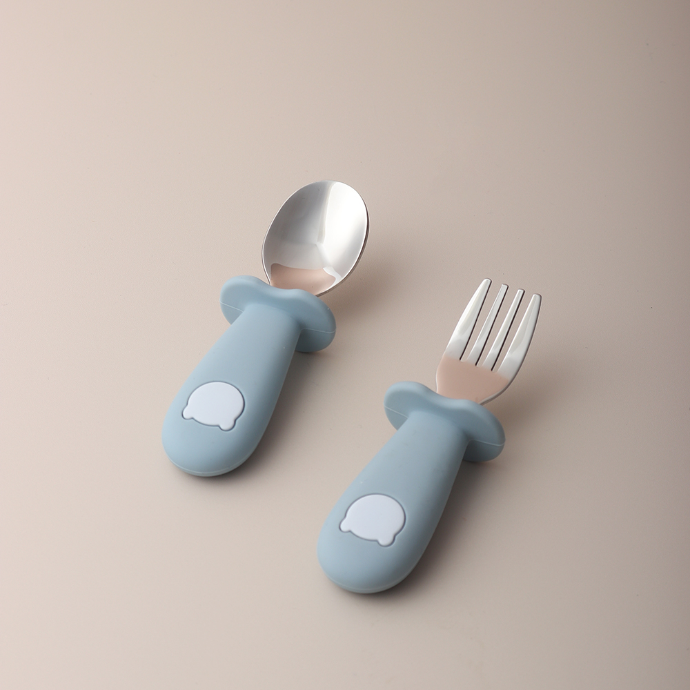 Baby Food Feeder - 아기 팬더 모양 실리콘 스푼 및